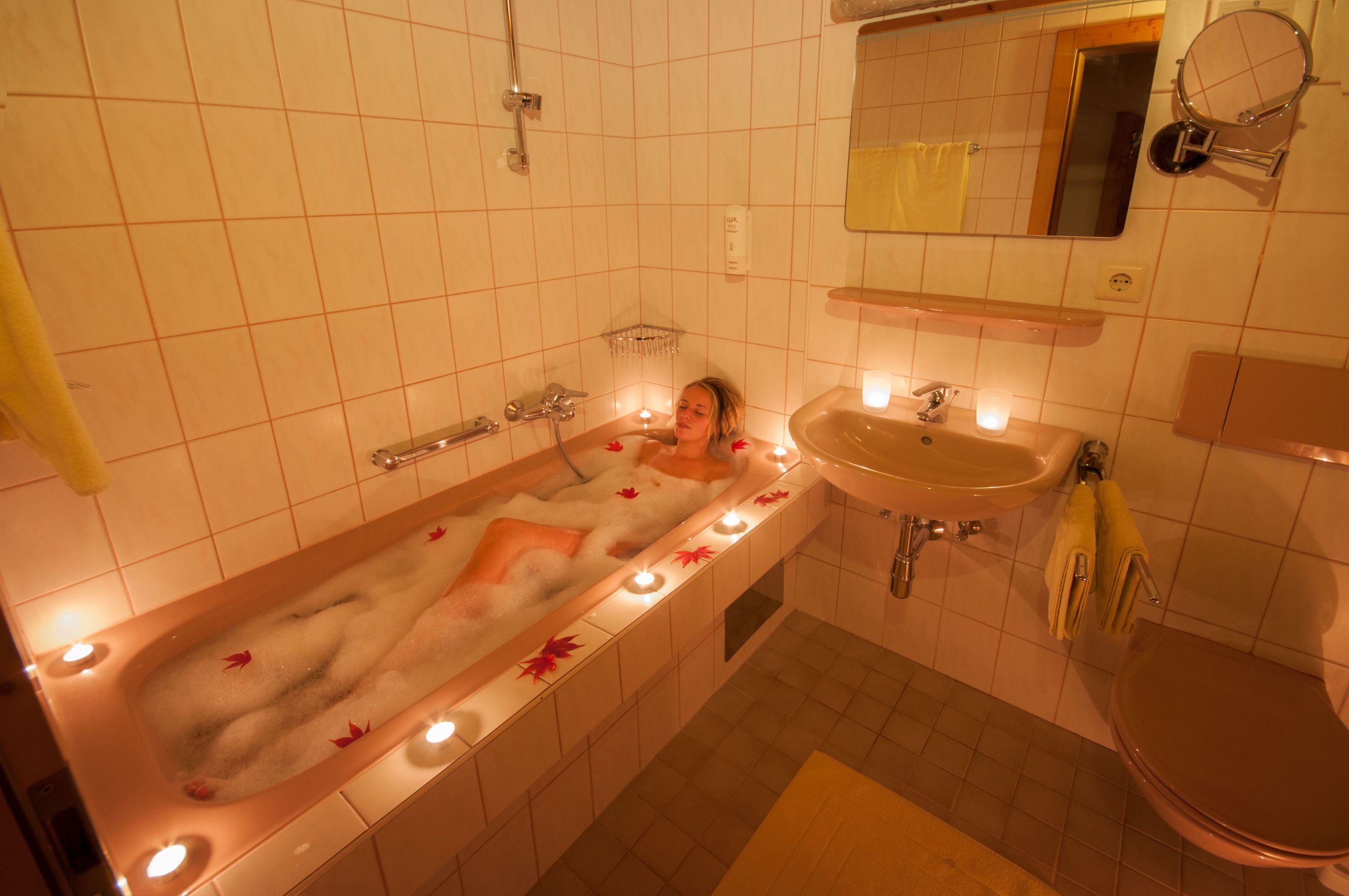 Zimmer auch mit Badewanne buchbar